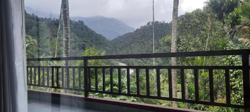 Linn View Home Stay Munnar Eksteriør billede